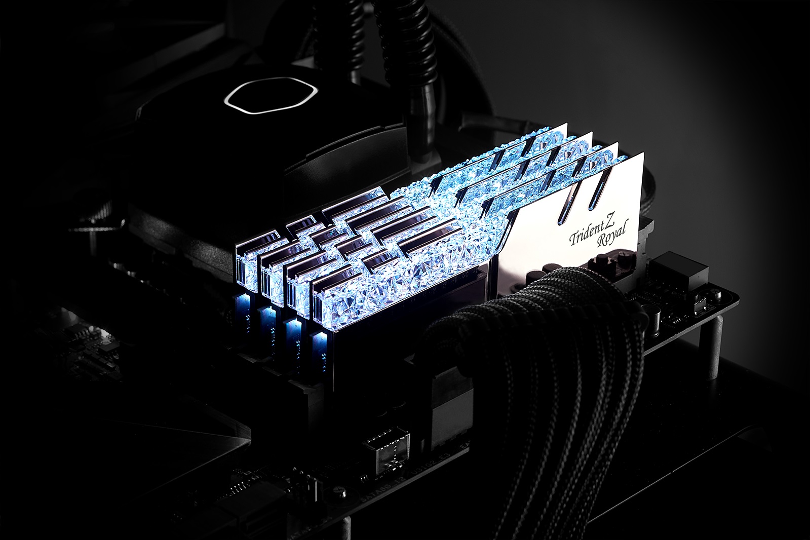 16GB G.Skill DDR4 Trident Z Royal Silver 5333Mhz PC4-42600 CL22